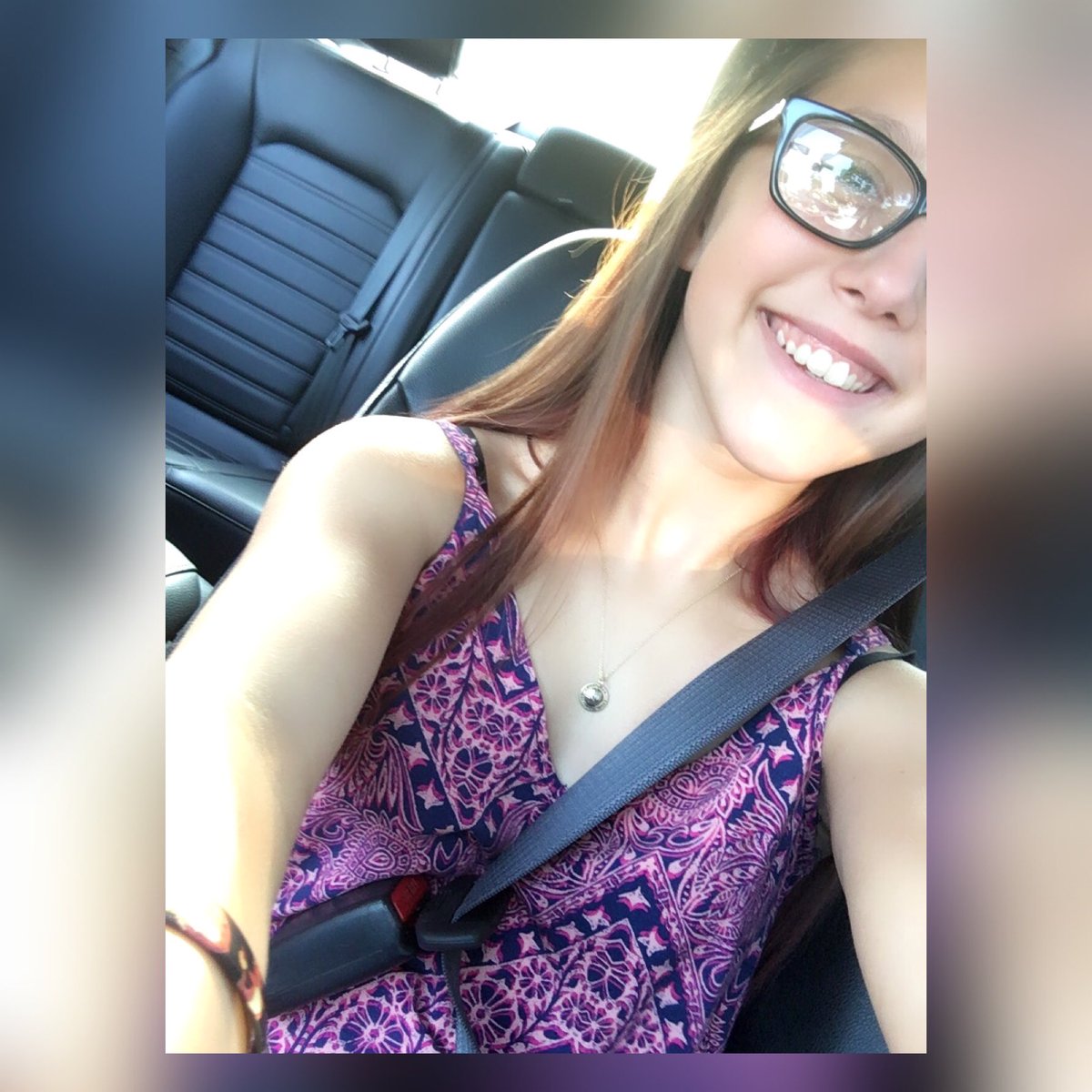 itsjenbridges's tweet photo. #PositiveForSelman  jk lol I'm really ugly 🌺💙 https://t.co/DS9vE3KP9B