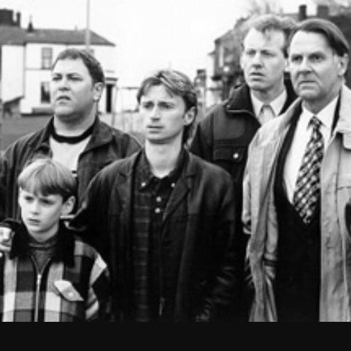 debwatts4's tweet photo. Full monty on tv tonight .. A raht gud Yorkshire picture ππ #debstitbits #fullmonty https://t.co/lHwUkQbLSF