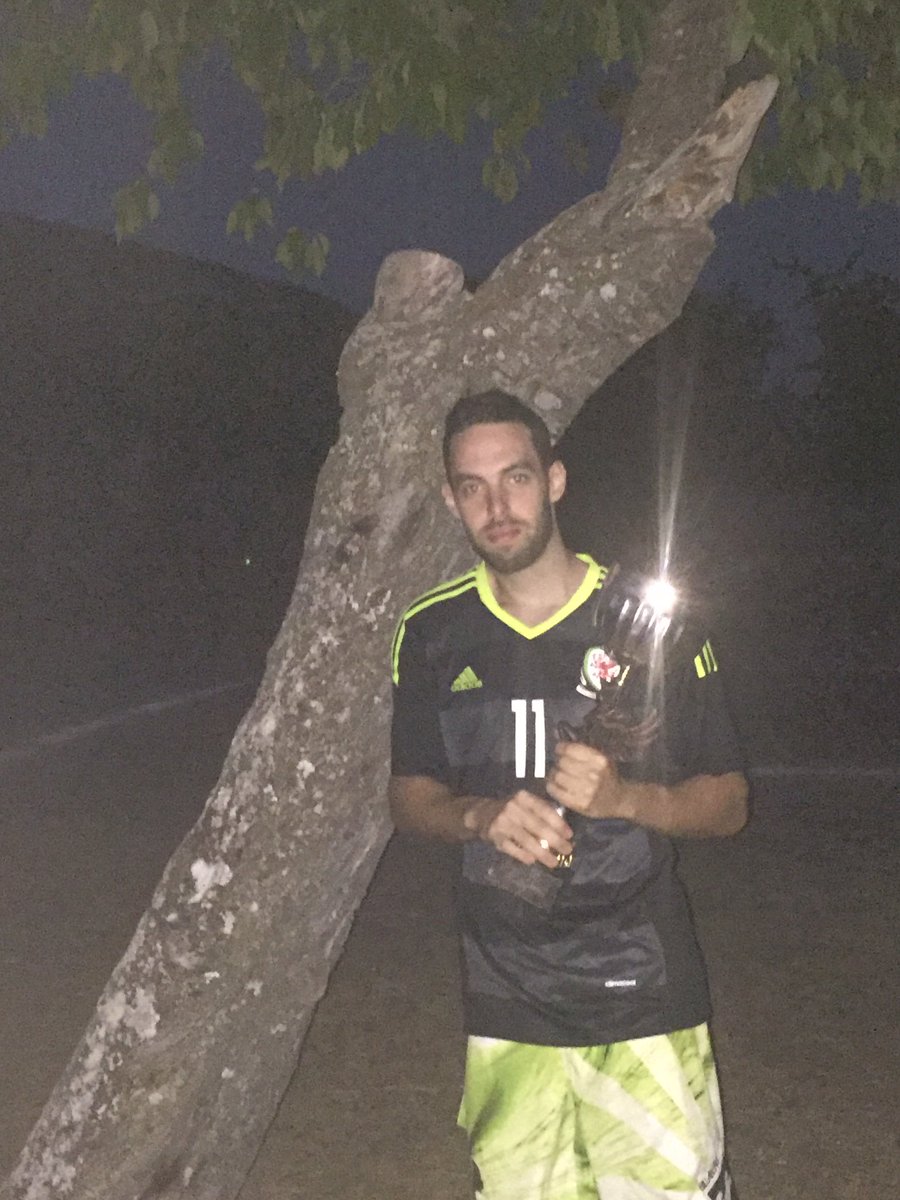 AlvarSanchez21's tweet photo. Campeon del valle🏆🏆⭐️⭐️!!!! Vamossss💪💪💪 https://t.co/Lkm8kVeDRG