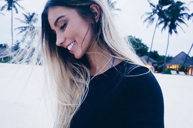 You make my heart shake
Bend and break
But I can't turn away
And it's driving me wild
You're driving me wild ♡