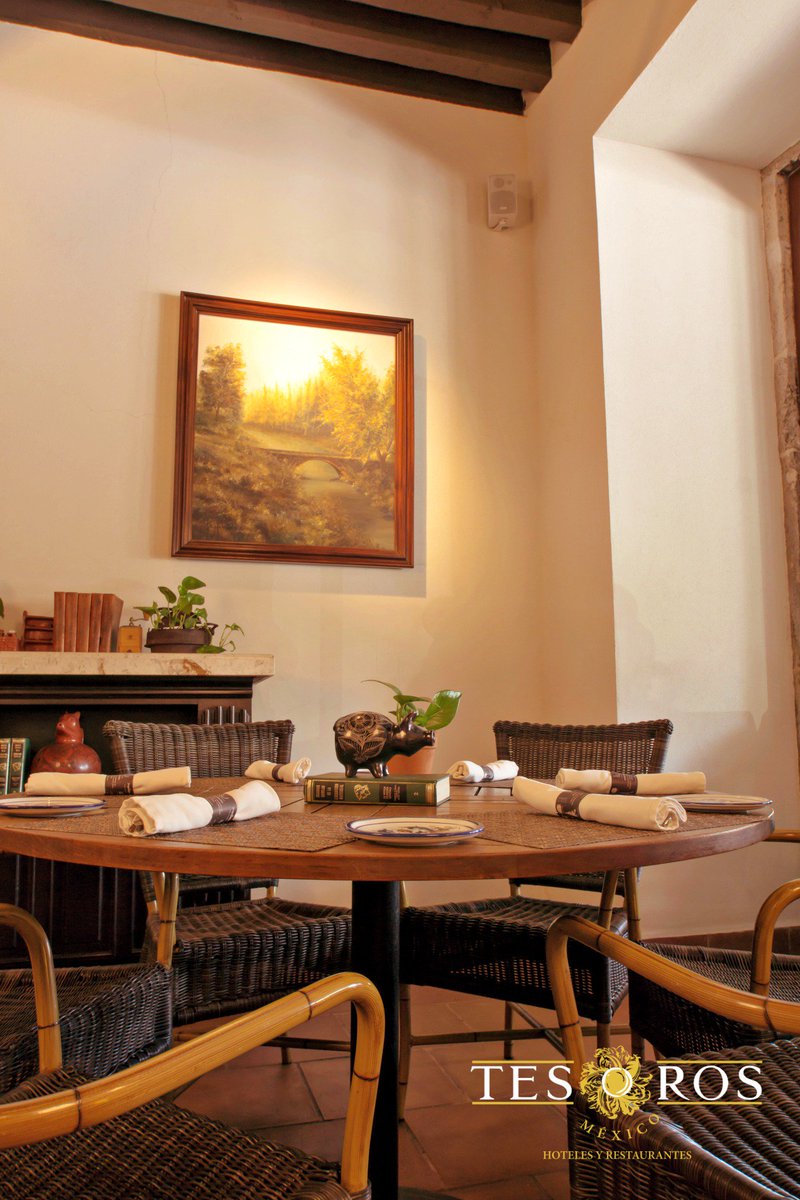 Lu Cocina Michoacana cuenta con salones para reuniones, atención exclusiva. #TesorosDeMéxico ow.ly/qjme303cZRv