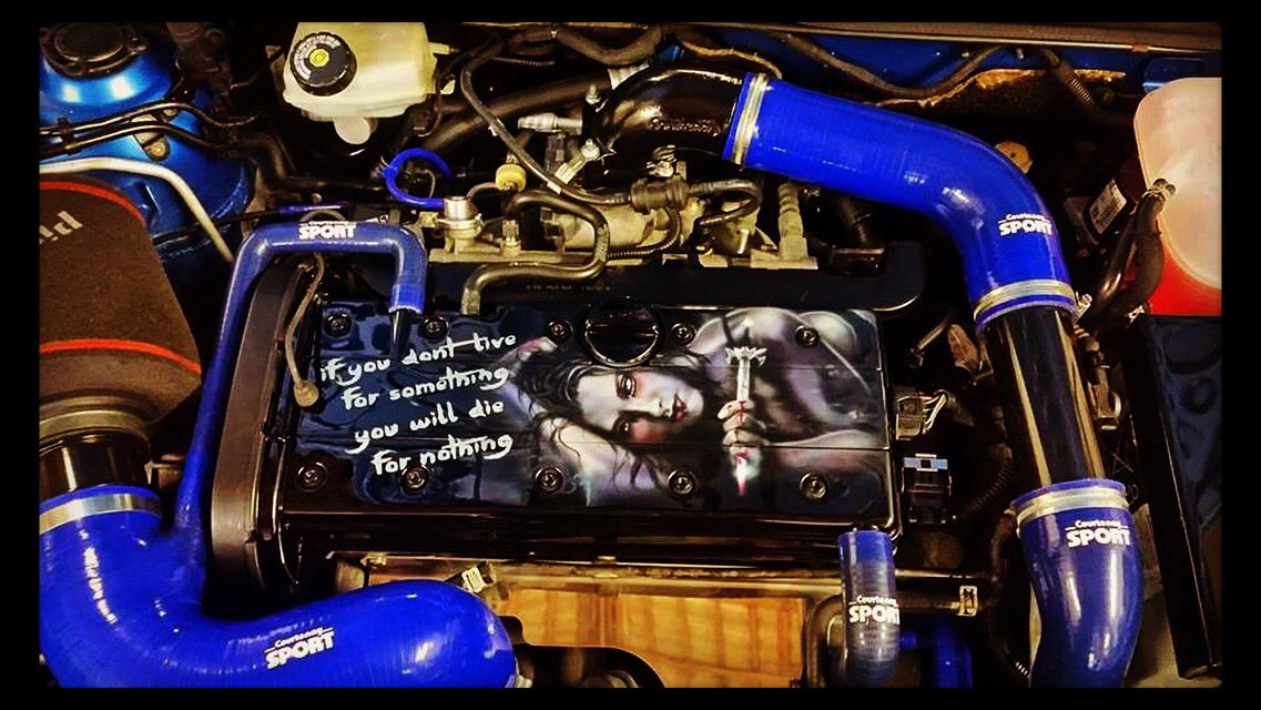 LMorganArtworx's tweet photo. Fitted rocker cover, something different. We like! #airbrushing #daggers #bluepipes #vxrowners #vxr https://t.co/9V0qkG7QoO