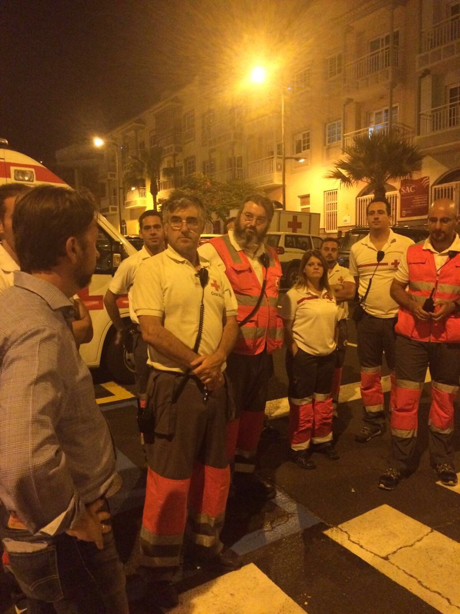 cc_arrecife's tweet photo. coalicion: RT CCCabildoTfe: carlosislatener Peregrinación #Candelaria2016 Puesto Sanitario CruzRojaProvTfe VolPCCa… https://t.co/LolSInUPwM