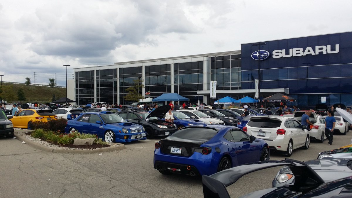 DatBlueHusky's tweet photo. Toronto subaru hyper meet #hypermeet #subaru #toronto #tsc https://t.co/kcTjhBrT4R