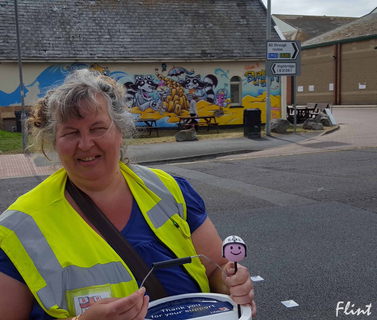 BurnhamRNLI's tweet photo. #Flint popped in for #SprayJam. agrees with the Mayor #BurnhamRocks as does everyone who donated to Burnham @RNLI https://t.co/4cUxbPHlXx