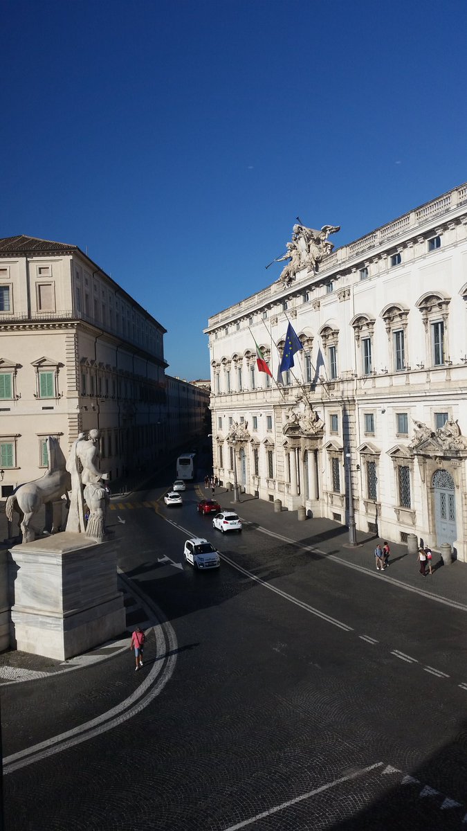 romanafrancy70's tweet photo. Sulle scie della bellezza ci si perde e ci si salva @Scuderie #SculturaGiapponese https://t.co/rDlwnIGtlF