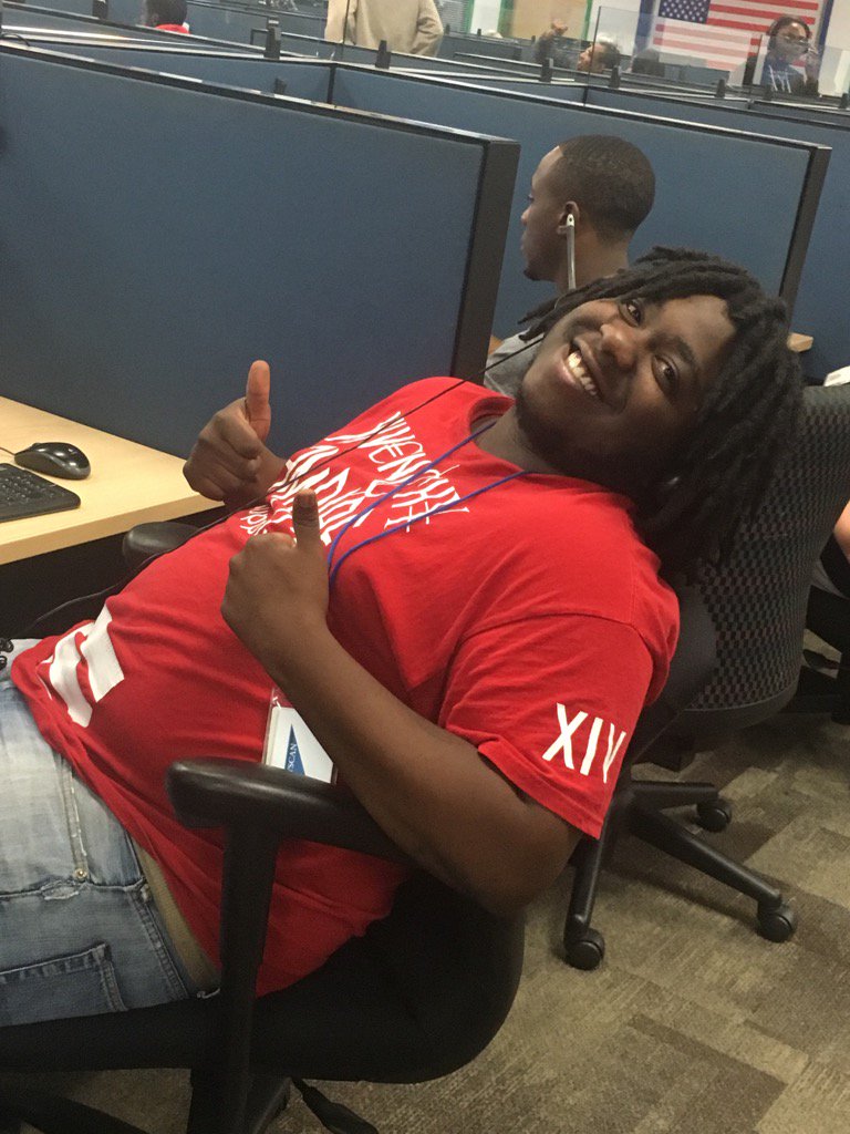 Leap_with_Meek's tweet photo. Thumbs up for that add a line!! #TeamFairborn @domesticveep @DomesticLEAP @TPUSA_CCM_FRBRN https://t.co/i45QojsCfl