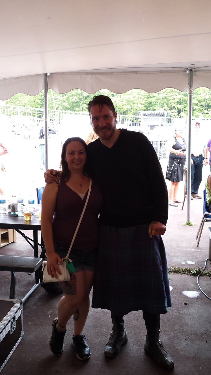 TereenaG's tweet photo. And faced the shyness again...@FergusScotFest @albannachmusic Only took four days!! Thank You! #Glasgow #ClanMcLean https://t.co/exKhO291IG