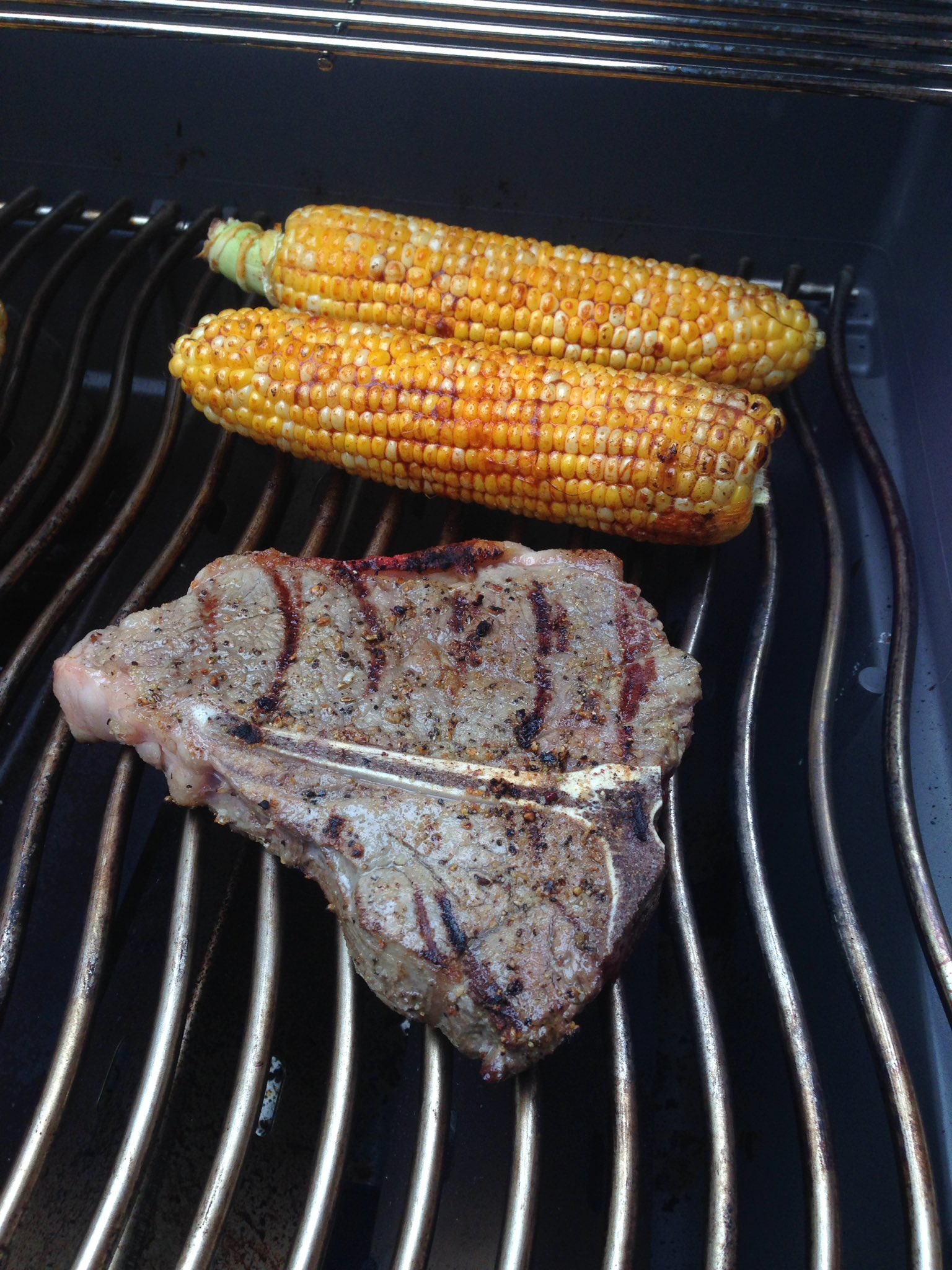 Mark Richardson on X: Experiments with searer on steak, heats to 1800f.  1m each side then BBQ finish looking good. With @woodworkerwayne   / X