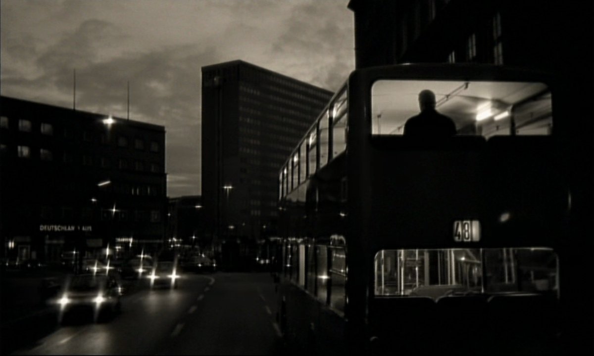 CinemaInFrames's tweet image. WINGS OF DESIRE (1987)
Cinematographer: Henri Alekan
Aspect Ratio: 1.66:1
Director: Wim Wenders
