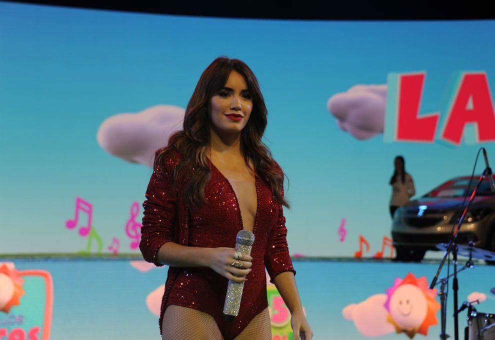 PortalLaliBR's tweet photo. HQ | Mais fotos da Lali se apresentando no Un Sol Para Los Chicos - 13 de agosto #LaliEnUnSol https://t.co/jN8ISVcqqY
