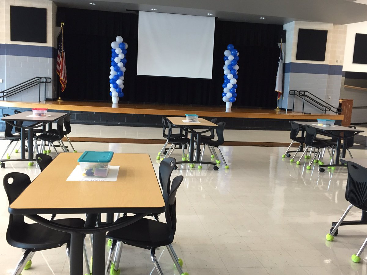 ThakurMichael's tweet photo. Looking forward to learning with our amazing staff tomorrow.
Looks great @kimboydsrms 
#SRMSThrive https://t.co/SZaqqkxeZn