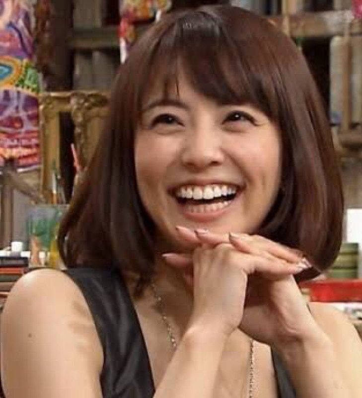 風林火山 美女図鑑 同じくアナウンサーで美脚の小林麻耶ちゃん ぶりっ子でも可愛ければ許されます ﾉ 小林麻耶 美脚 美女 女子アナ