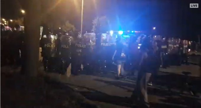 View image on Twitter