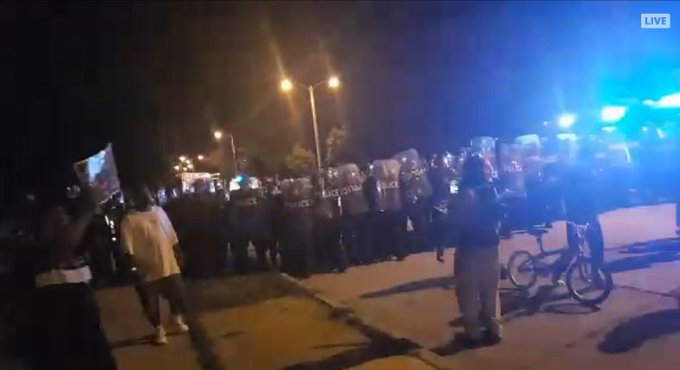 View image on Twitter