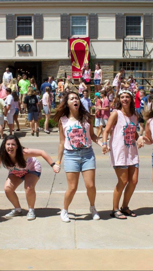 KristenZac's tweet photo. When you realize your senior year of college starts tomorrow https://t.co/bqC0CLskhX