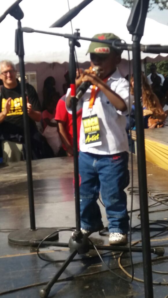 Maskani254's tweet photo. In pictures #KochFest2016: Building stronger, active and inclusive communities. Arts and expression. #HealTheHoods https://t.co/XDVfOrjYRT