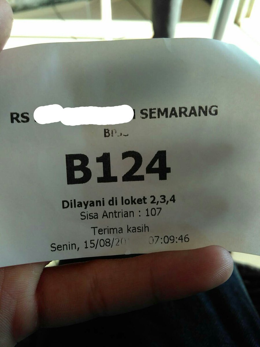 KitovManik's tweet photo. Sengaja dateng pagi biar dapet antrian awal......... https://t.co/awuchwLcpA