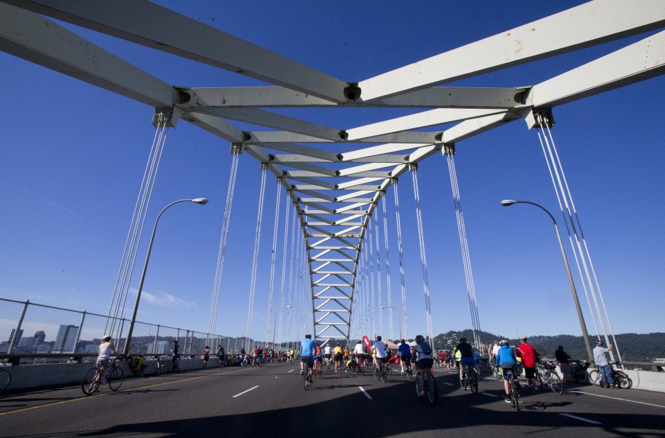 Oregonian's tweet photo. For one glorious morning a year, cyclists took over Portland's bridges. (photos) https://t.co/cgTF2TIkox https://t.co/eWlMBTSzR6