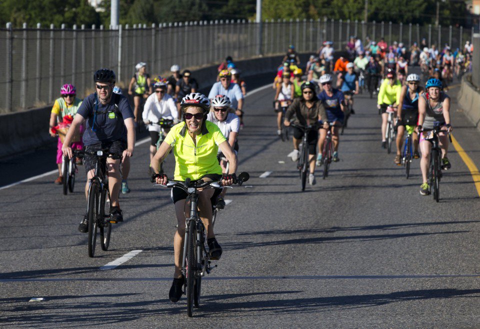 Oregonian's tweet photo. For one glorious morning a year, cyclists took over Portland's bridges. (photos) https://t.co/cgTF2TIkox https://t.co/eWlMBTSzR6