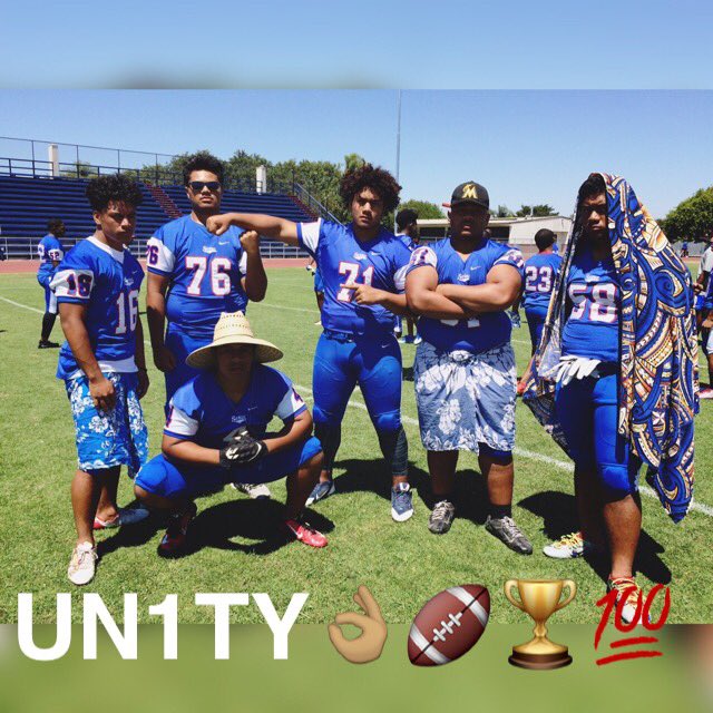 3Step_Shiesty's tweet photo. #SFG🏈🏆 #UNITY🙏🏽 #SameGoalInMind #MakeItOut💯 
#ChampionShipSeason👌🏽🏈🏆💯 https://t.co/nQtFVvASeW