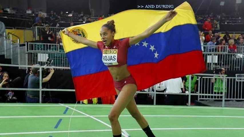 soramar895's tweet photo. Si se puede Venezuela gracias dioos primera medalla olímpica, plata para esta deportista#viva venezuela https://t.co/MkccMVeVSV