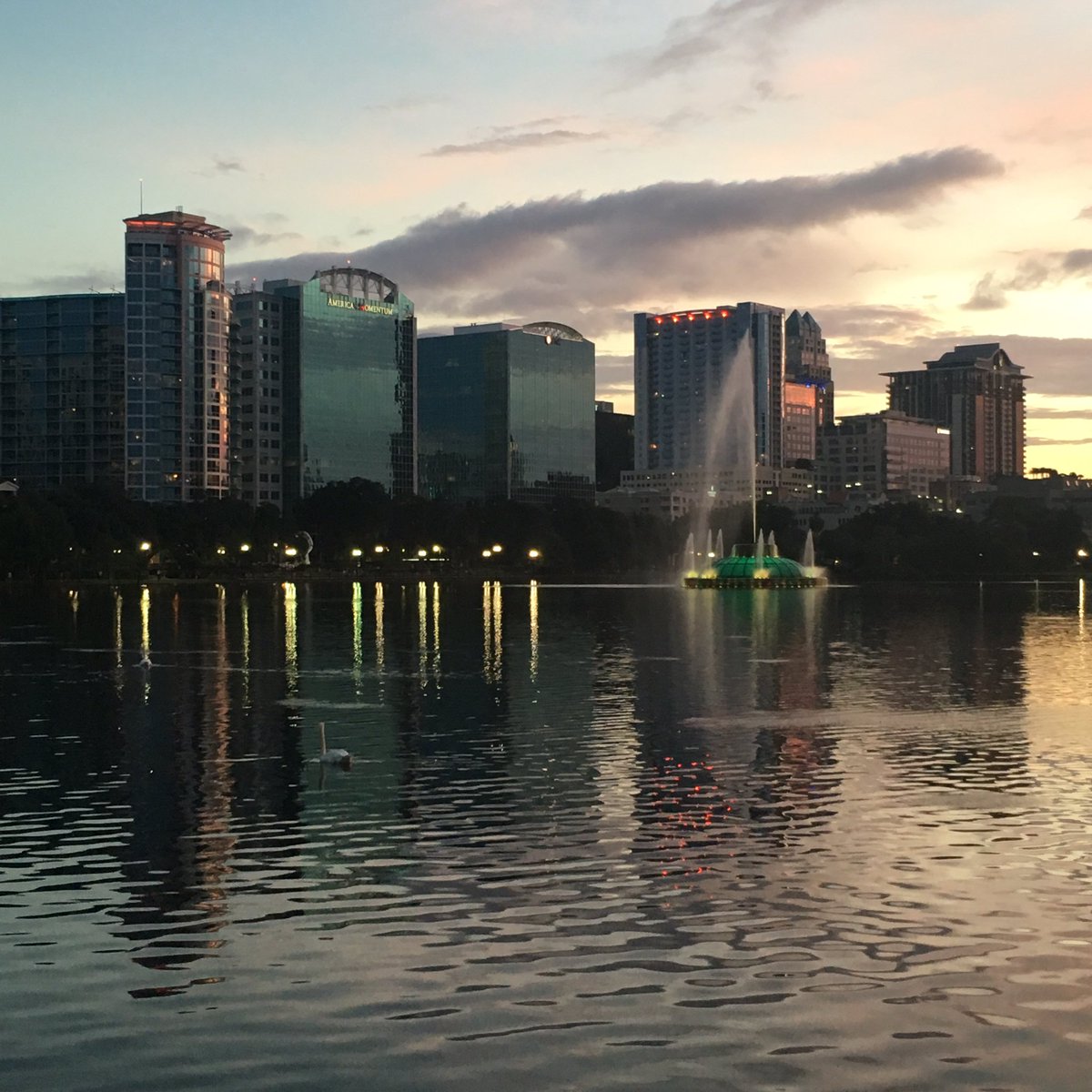 VenuSimple's tweet image. #VenuSimple will cut your planning from months, down to minutes! Sign up now VenuSimple.com #SearchPlanBook