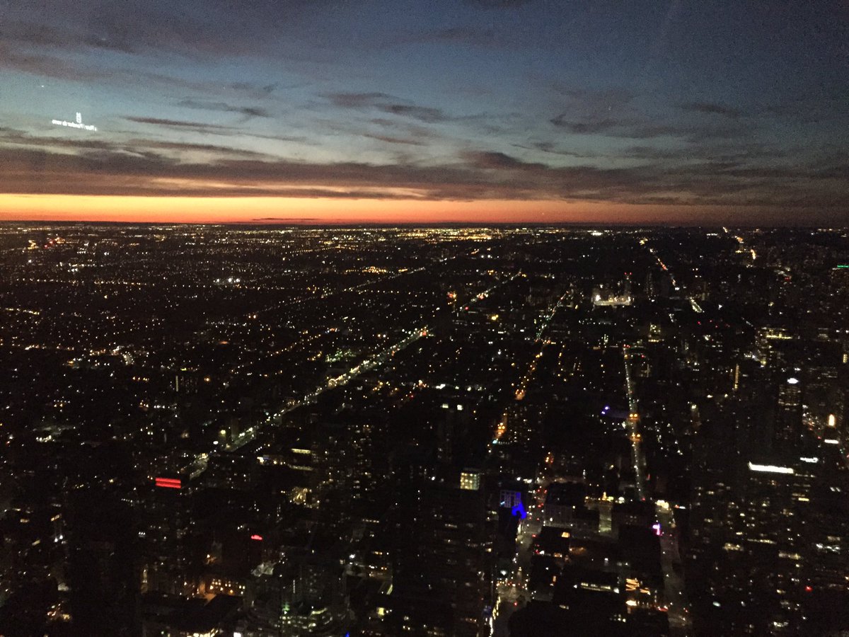 reavalleyexp's tweet photo. Totally LOVED the beautiful view from the top of the @TourCNTower in #Toronto #RVExp #iScout! Awesome times https://t.co/f2bdtB1Ail