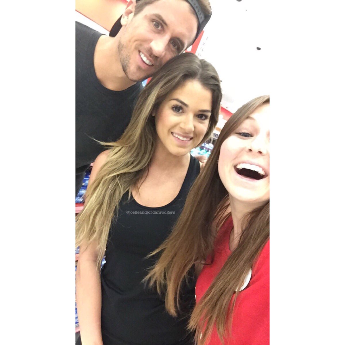 JoJo and Jordan tweet media