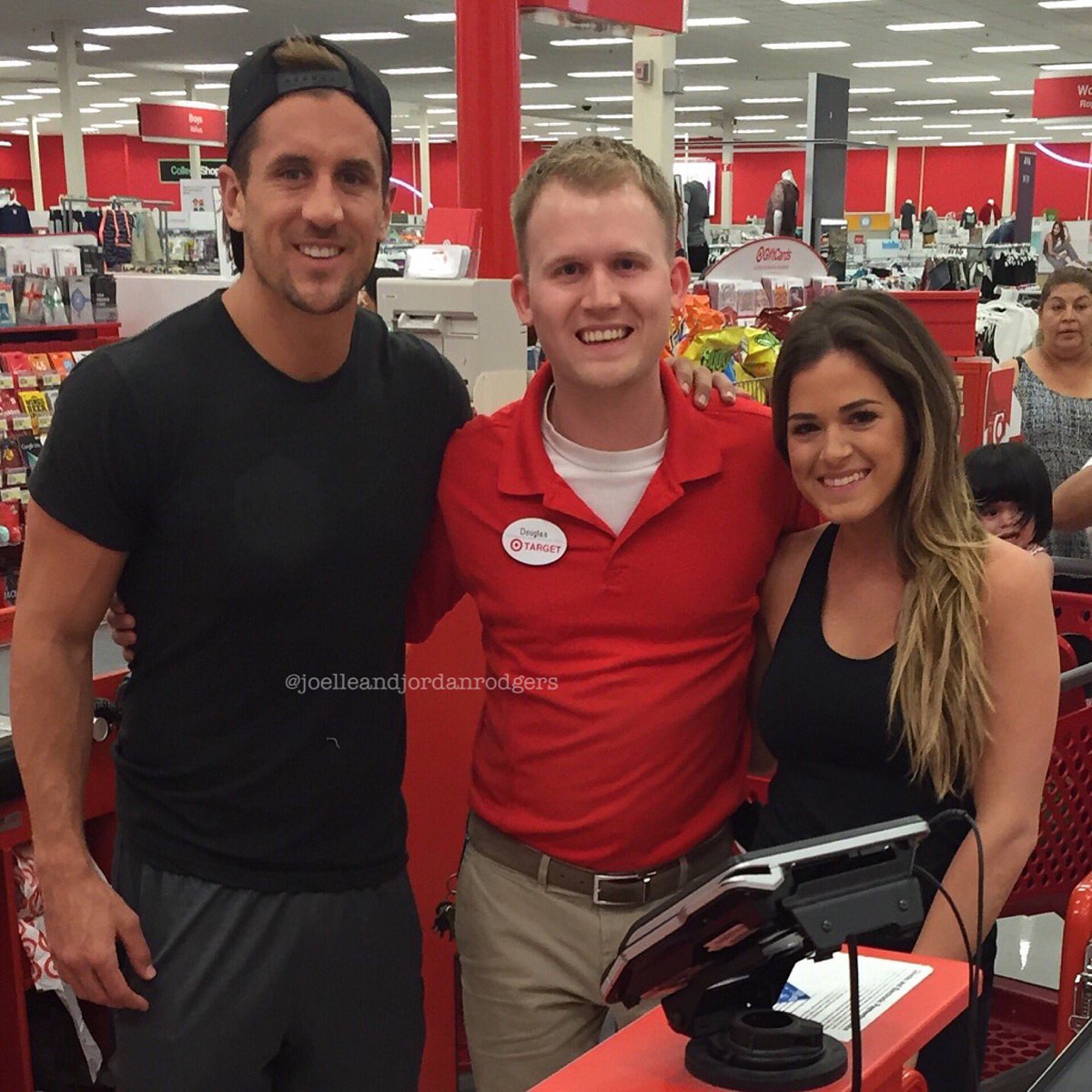 JoJo and Jordan tweet media