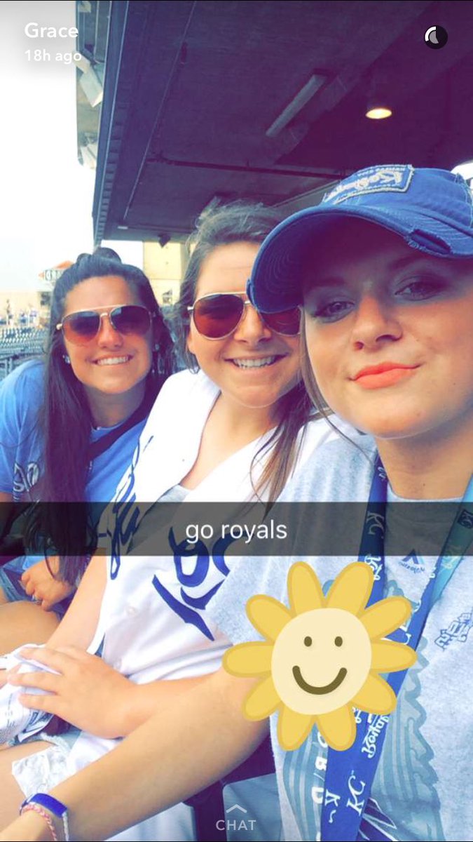 _gracemoore22_'s tweet photo. this summer was full of joy from family vacations, to fulton, to royals games and my beautiful bffs💕 #LNSummerFun https://t.co/00s3wjeAHq