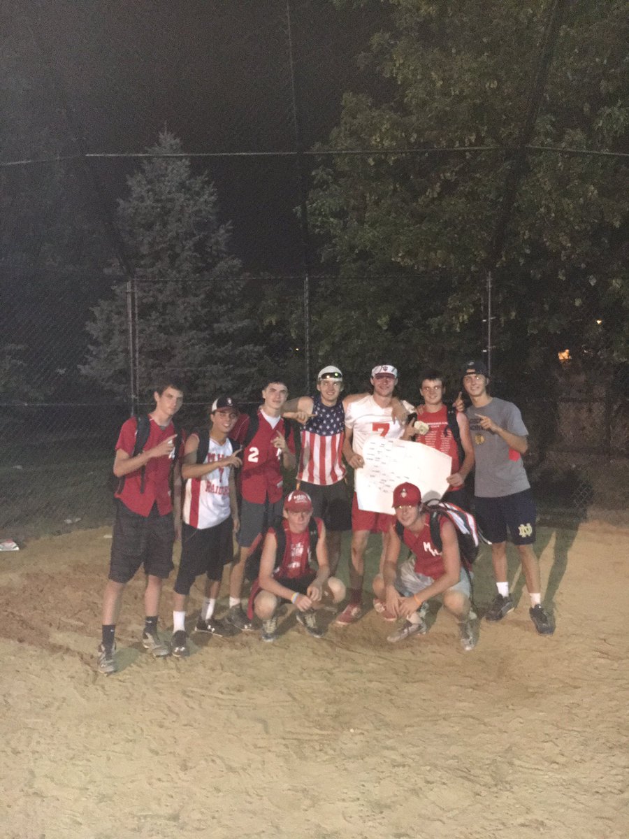 MHRsoftball_'s tweet photo. "Mhr ain't that good" #champs #seeRed #3times https://t.co/CwiuCF75RC