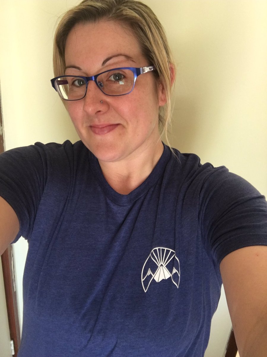 dantav1983's tweet photo. I took a while but got my tshirt,feel like a real peaker!Thankyou👍😃@SamHeughan @MyPeakChallenge https://t.co/HqJsIUVb72