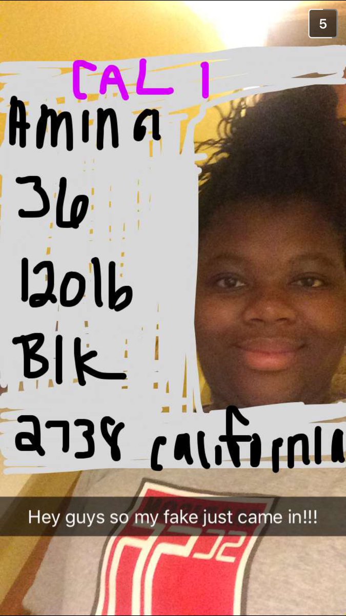 rayraykayjay's tweet photo. Wandos watch out @amina_idris5 just got her fake in the mail, don't be fooled..I promise you it's fake https://t.co/TpCMZwrqJs