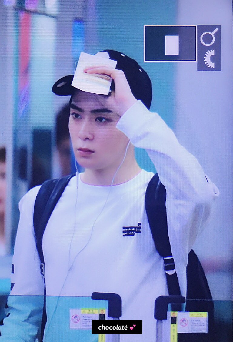 Cp3moCYVMAIa-3a.jpg:orig