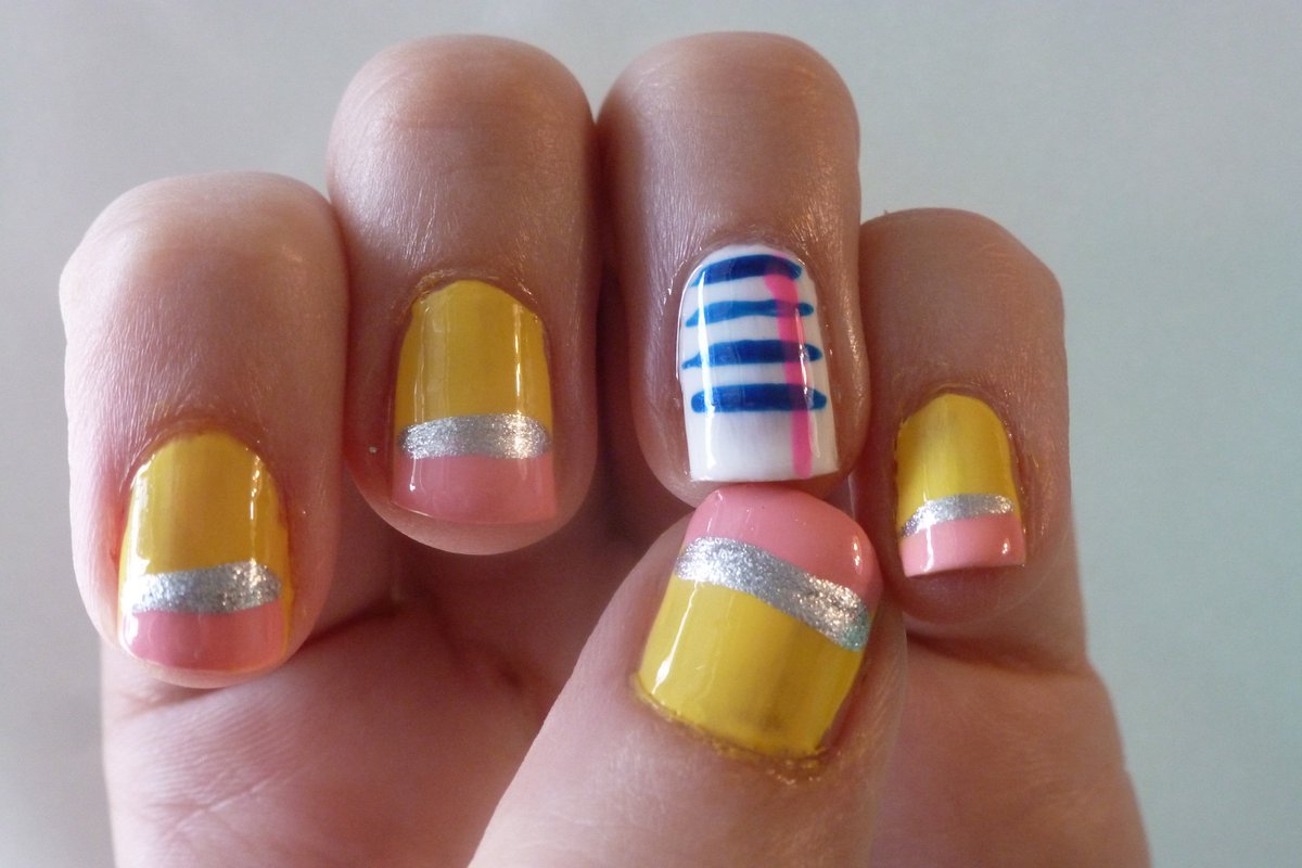 Colouringmagic's tweet photo. https://t.co/kymW8fmHnQ #easynailtutorial #backtoschool #nailart #backtoschoolnails Like and subscribe! https://t.co/uQ8YHMRp1d