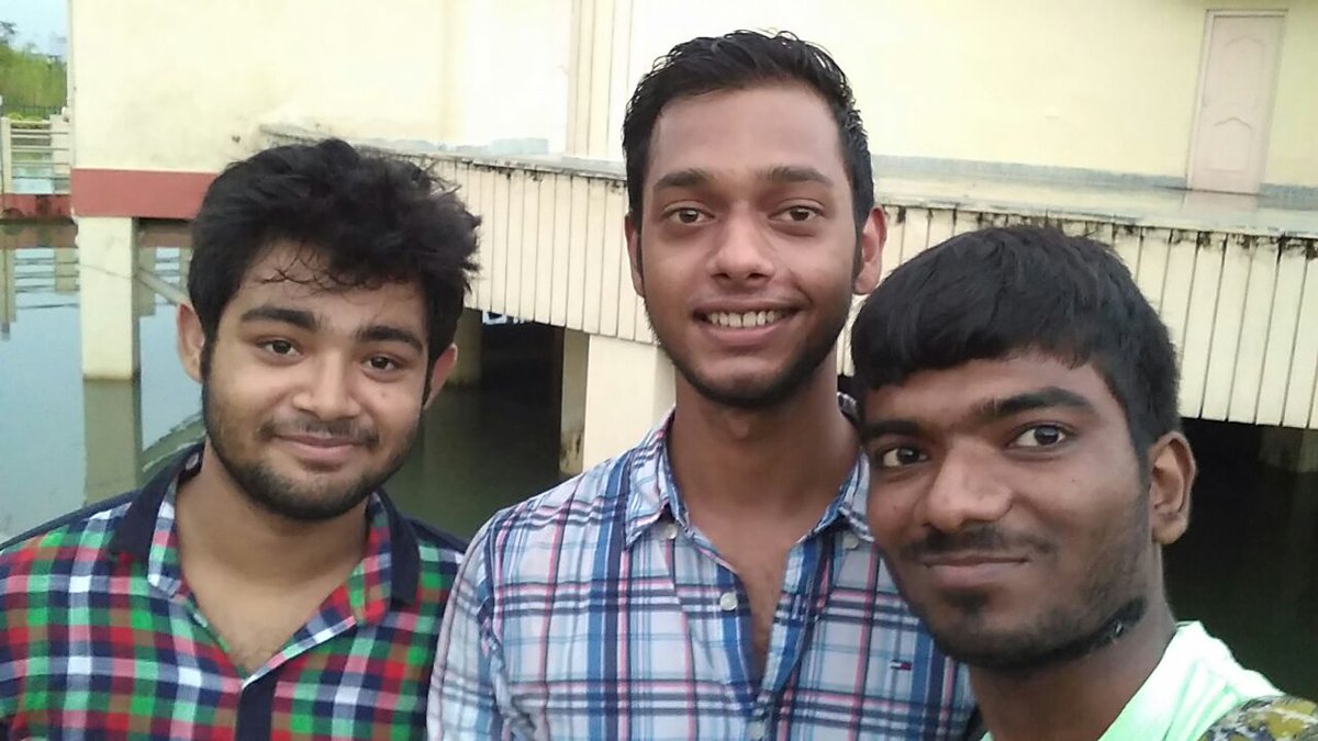 SusantaPal16's tweet photo. #GTSmeetupkolkata @gadgetstouse  @TechnicalGuruji https://t.co/wx5vDJ3qZQ