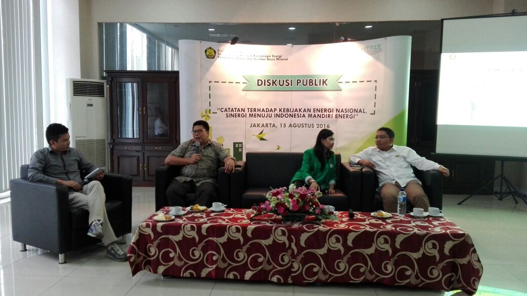 IESR's tweet photo. Yuk ikutan diskusi soal kebijakan energi nasional menuju indonesia yg mandiri energi bsama @iesr dan @iyfree https://t.co/j4XTj7FwYT