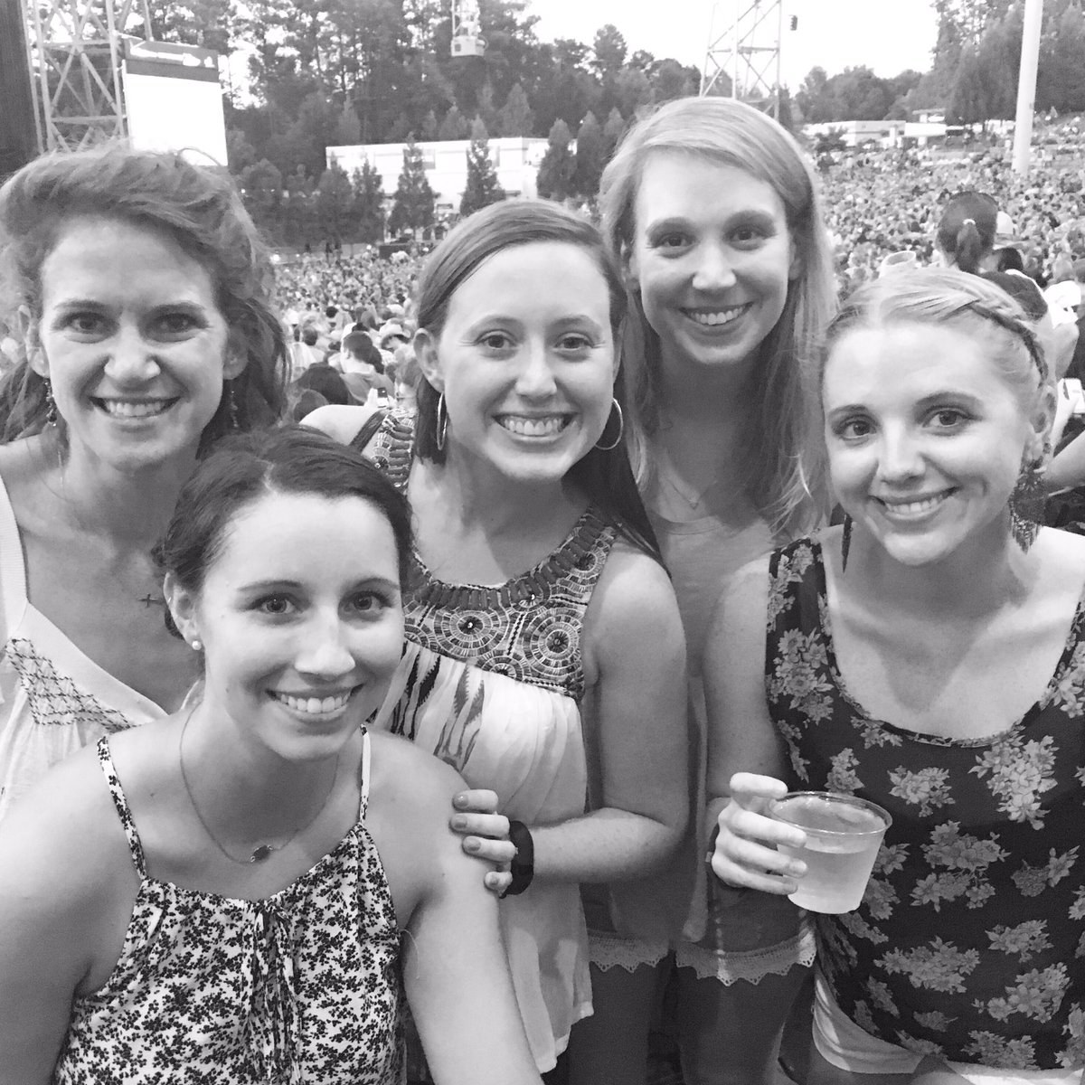 MissCRWatts's tweet photo. @dixiechicks @1NatalieMaines thus group may not have voices for work tomorrow and we're fine with that! #DCXAtlanta https://t.co/JzbVdcLHDE
