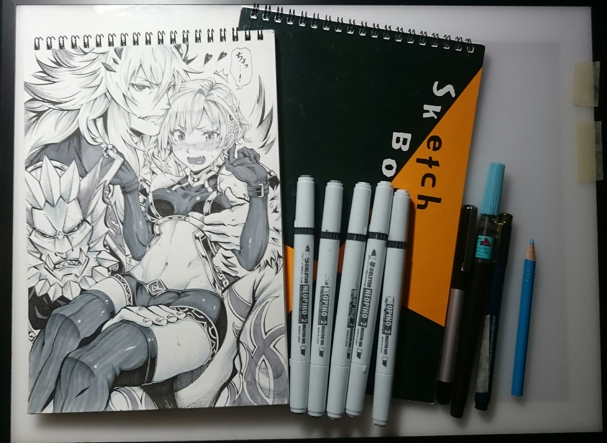カゲネコ師範 趣味垢 定期的に私がアナログイラストを描く際に どんな道具を使っているのか という声があったので参考になれば W 線画は2枚目を参照 色付けは3枚目を参照 仕上げ 修正は4枚目を参照です アナログ描きの方の参考になればと