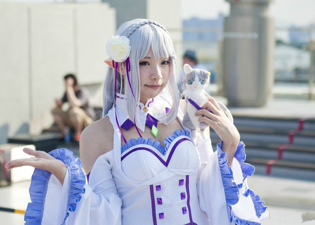 Cosplayninki公式ツイッター C90エミリアたん発見 衣装 T Co Jnbywt3nyx C90 コスプレ エミリア リゼロ