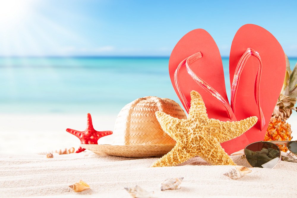 AleMarWeb's tweet photo. Che siate al mare o in montagna, #AleMarWeb vi augura di trascorrere una fantastica giornata! Buon #Ferragosto! https://t.co/QG0SjnadLw