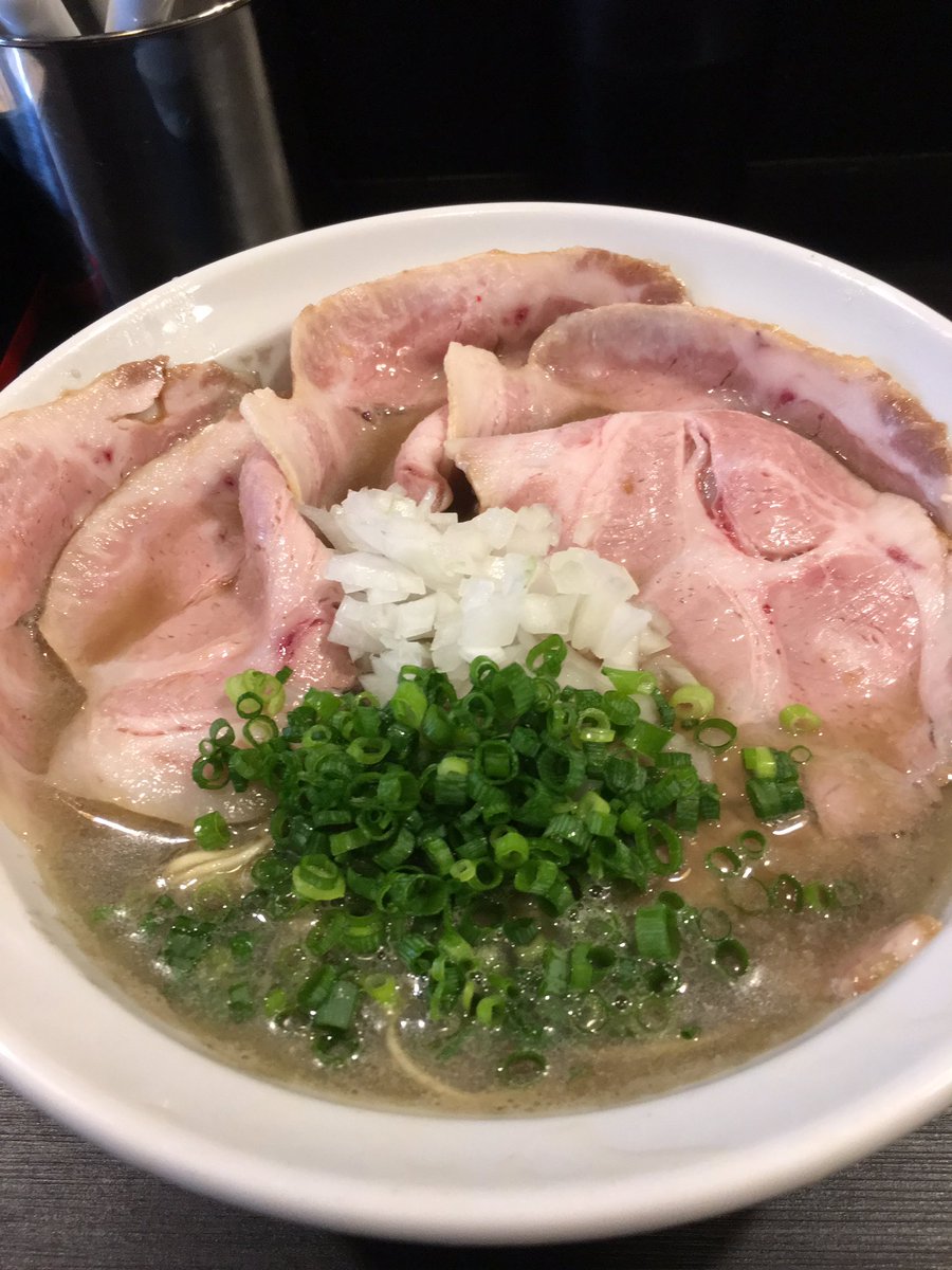 ノ貫
１４時着、多少空いているのかと思いましたが、今日も１４０玉以上出たそうです(°Д°)
伊吹いりこそば
上質ないりこが手に入ったそうで、苦味の奥にほんのり甘さを感じる自分好みの一杯
大満足！
肉もハムっぽくてうまかった