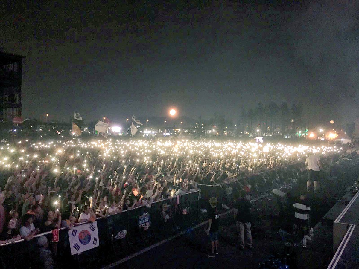 TDCinemaClub's tweet photo. Incheon was amazing. Best bit? This spontaneous moment during Next Year. Korea ftw https://t.co/A8O8Xf8Nez