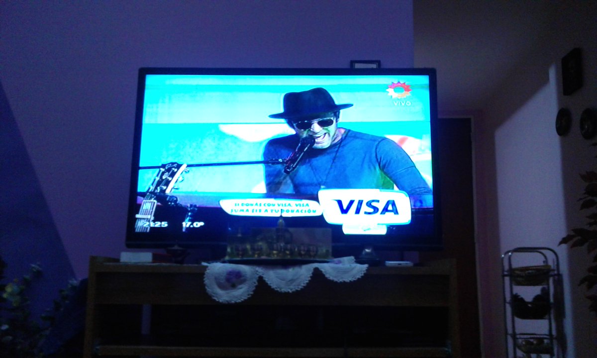 Elikargentina's tweet photo. @AxelOficial ¡Esta vez me tocó verte por la tele! ¡Igual te disfruté como siempre! #OrgulloAxelero #UnSol2016 ♥ https://t.co/FI9noHFUCE