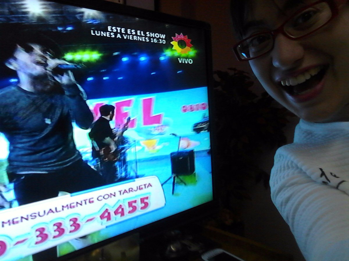 Elikargentina's tweet photo. @AxelOficial ¡Esta vez me tocó verte por la tele! ¡Igual te disfruté como siempre! #OrgulloAxelero #UnSol2016 ♥ https://t.co/FI9noHFUCE