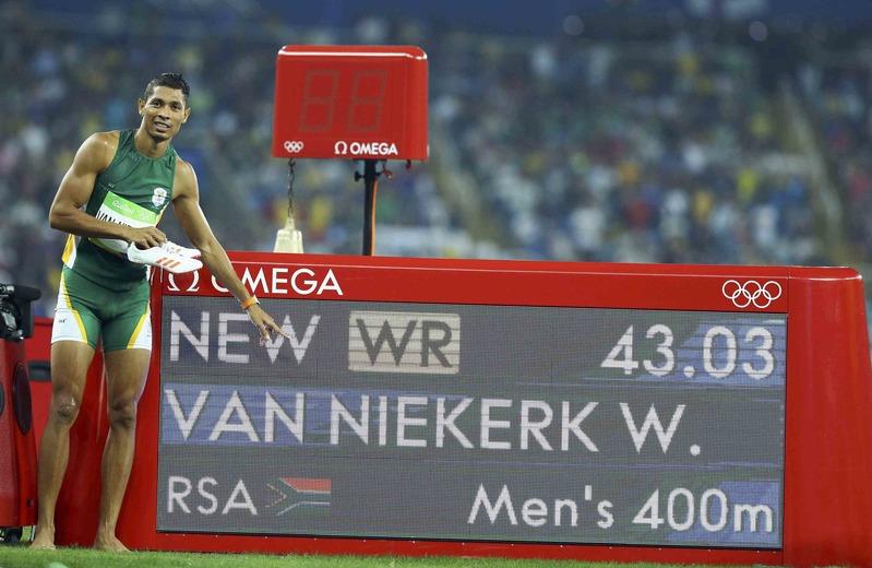 MapsMaponyane's tweet photo. Meet Wayde van Niekerk's 74 year-old trainer and coach, Ans Botha. This story just keeps on getting better. Wow! 🙌 https://t.co/gq2S0RZteZ