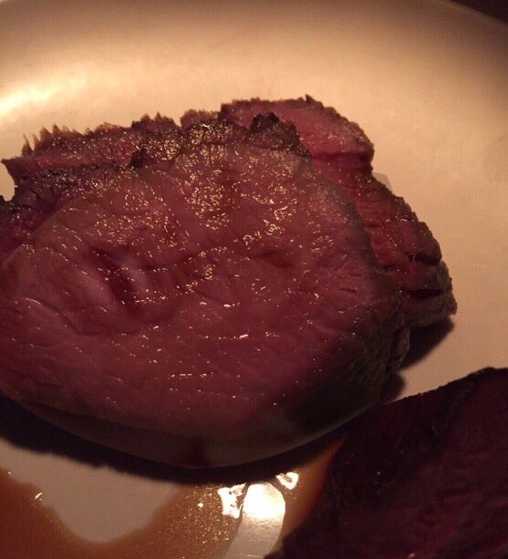 神 على تويتر 野獣先輩ステーキ説 焼いてかない 肉を焼くこと タァイムどう タイムで野獣先輩の臭みを消そうとしている オイル塗ろっか 鉄板に油を注ぐ 焼けたかな 焼け具合を確認 ま多少はね レアでもおk ブッチッパ 油が飛ぶ音 焼きますねぇ