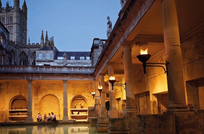 At 10 and 2 today, investigate life as a child in Roman times <a href="/RomanBathsBath/">The Roman Baths</a>, free with admission #batharts