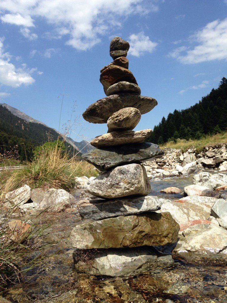 design_montage's tweet photo. Un petite#montage de #designmontage à la #montagne#nature#meditation#bonheur https://t.co/Zxb1V1Dbwn